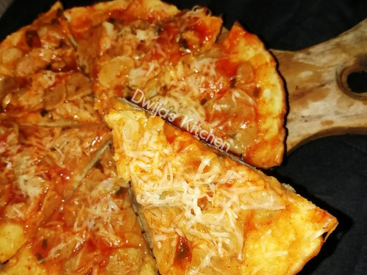 Langkah Mudah untuk Membuat Pizza teflon resep rumahan 🍕🍕 yang Bisa Manjain Lidah