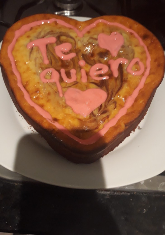 Una foto de Brownie cheesecake de San Valentín