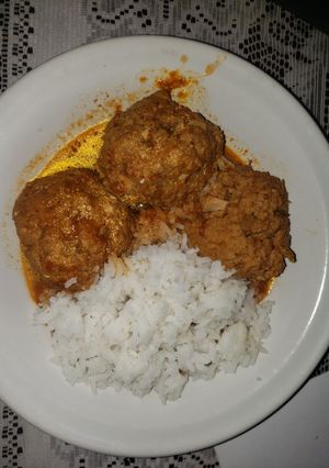 A picture of Meatballs in Morita Sauce with Rice.