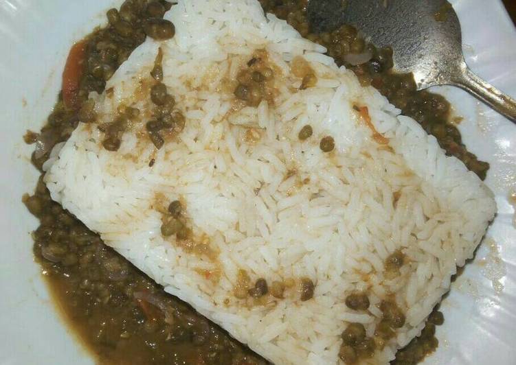 Easiest Way to Autumn Tasty Greengrams stew and rice