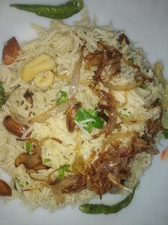 कश्मीरी पुलाव (Kashmiri Pulao recipe in hindi) रेसिपी मुख्य फोटो