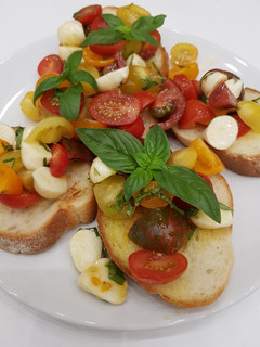 Bruschetta caprese recept fotója