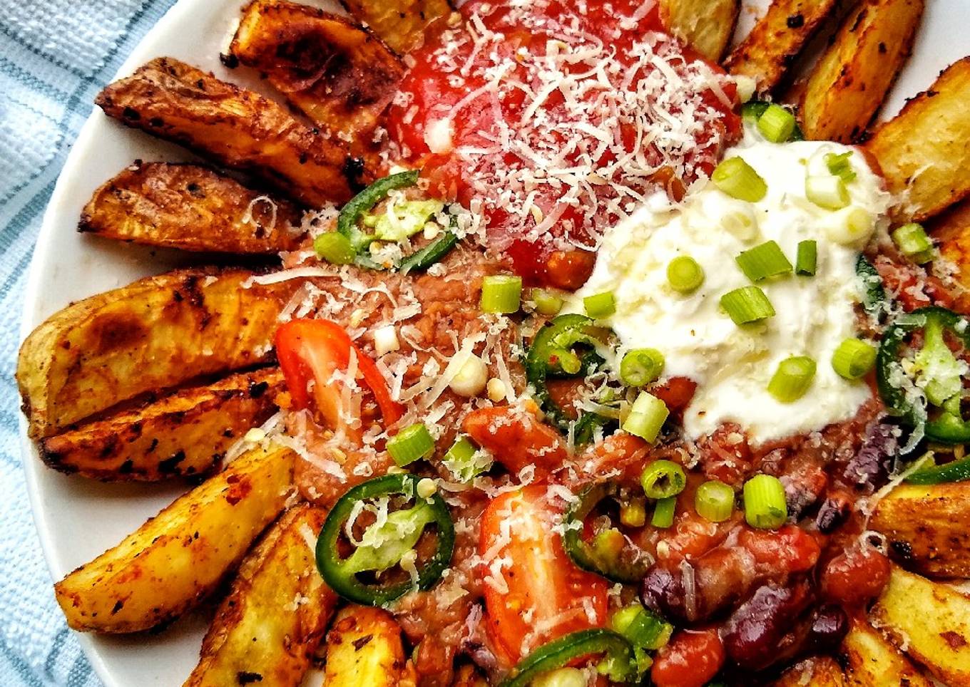 Spicy Taco Bean Bowl With Peri Peri Wedges (Vegetarian)
