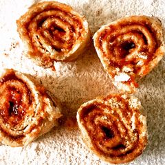 A picture of Bread jam roll.