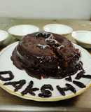 चॉकलेट बिस्कुट केक कुकर में (chocolate Biscuits cake cooker me recipe in hindi)