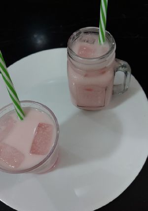 A picture of Rose sweet lassi.