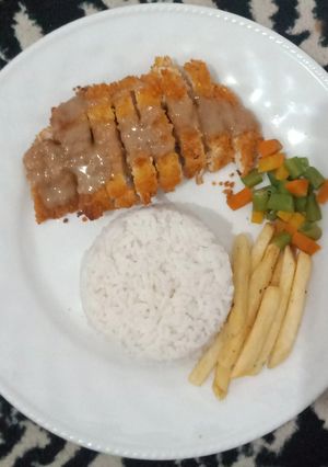 Foto resep Chicken katsu w/ brown sauce (simpel)