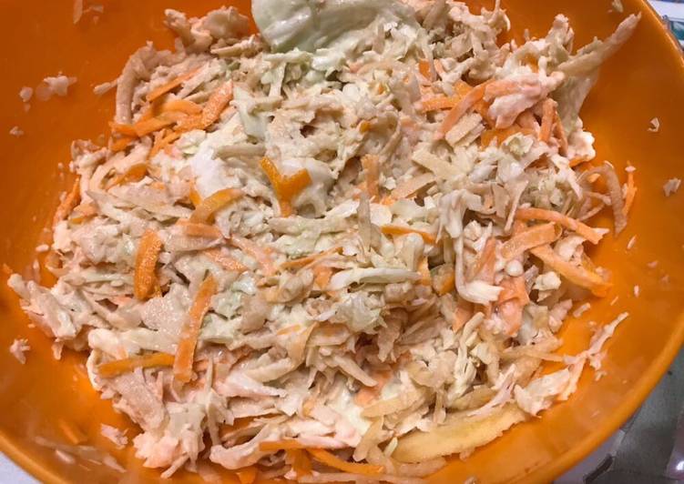 Coleslaw (ensalada de repollo zanahoria y manzana)