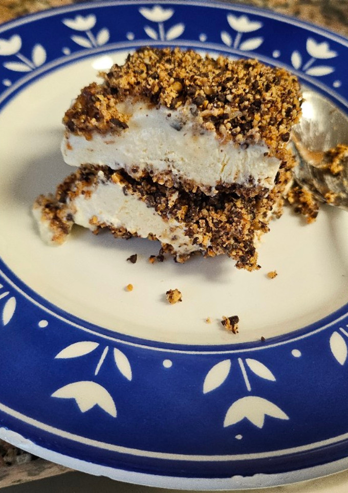 Una foto de Postre semifrío de turrón de Alicante