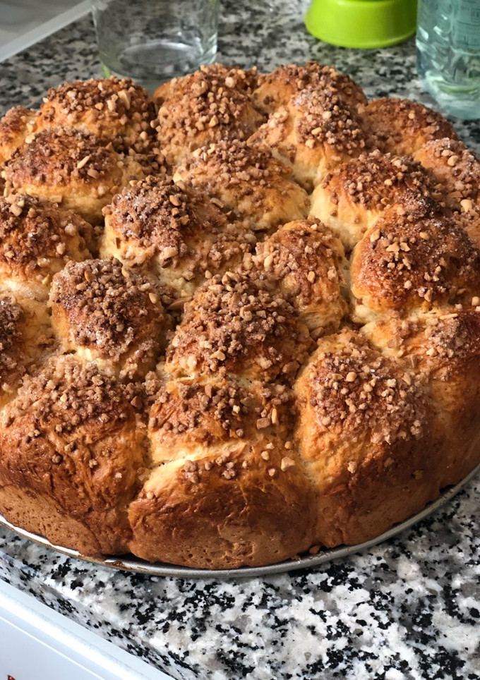 Una foto de Pan con almendras