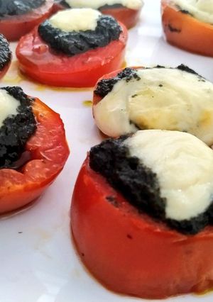 Foto resep Tomat Pesto Mozarella