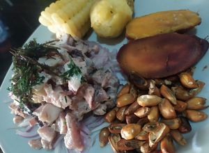 Una foto de Ceviche de pescado bonito