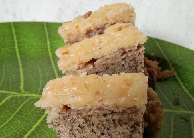 Bagaimana Membuat Bolu Pisang Keju Kukus Moist No Mixer yang Enak