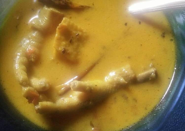 Ceker ayam kuah santan gurih