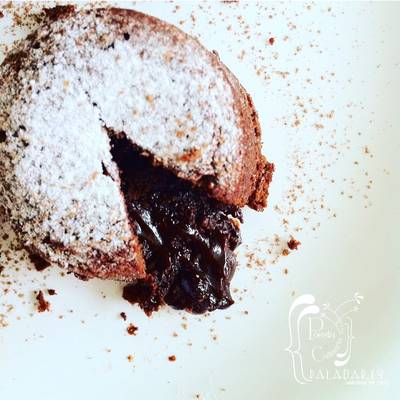 Petit Gateau - Pastel de chocolate fundido Receta de Natalia- Cookpad