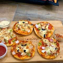 A picture of Mini pizza bites- part 2(red sauce/ white sauce).