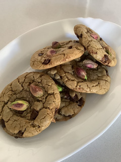 Una foto de Cookies de pistacho y Chocolate