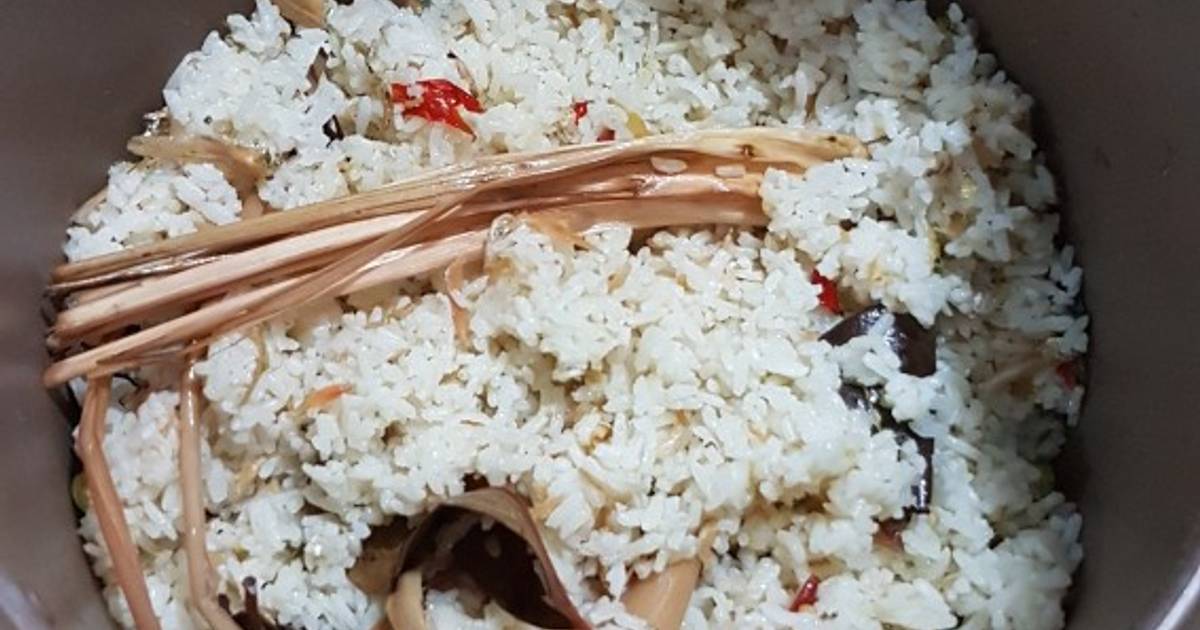 молочный суп с рисом. чикен карри блюдо. рис курица молоко. рис курица молоко. баттер чикен с рисом.