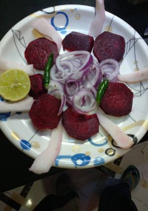A picture of Jhatpat salad.