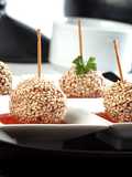Chicken lollipops with tomato sauce