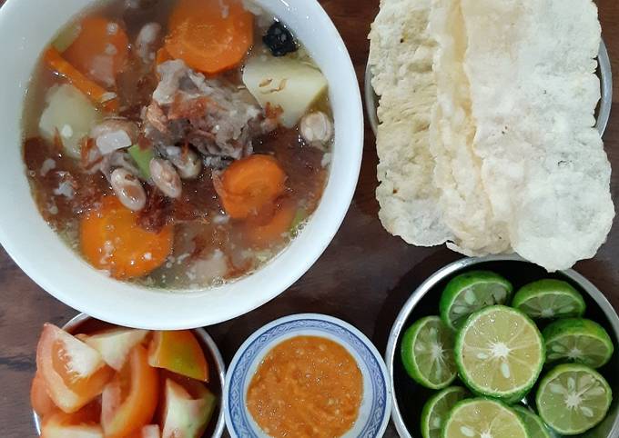 Sop Iga Sapi + Kacang Merah