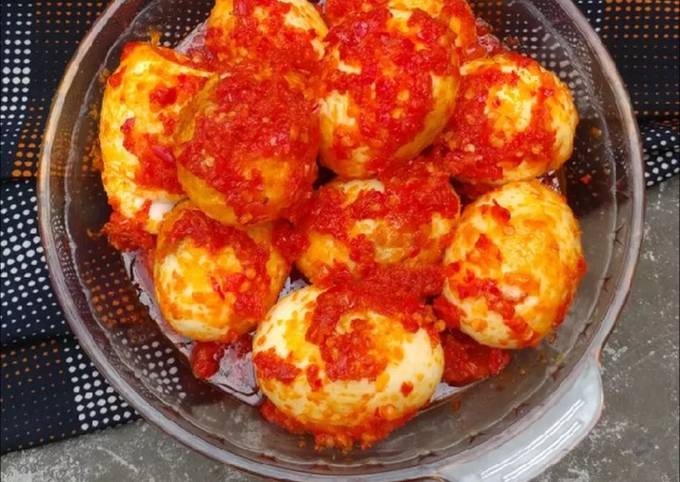 (165) Balado Telur