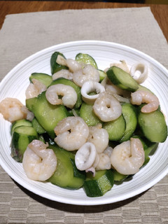 A picture of Shrimp Cucumber.