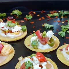 A picture of Mini khakhra bites.