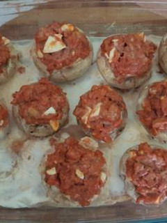 Una foto de Champiñones grandes rellenos