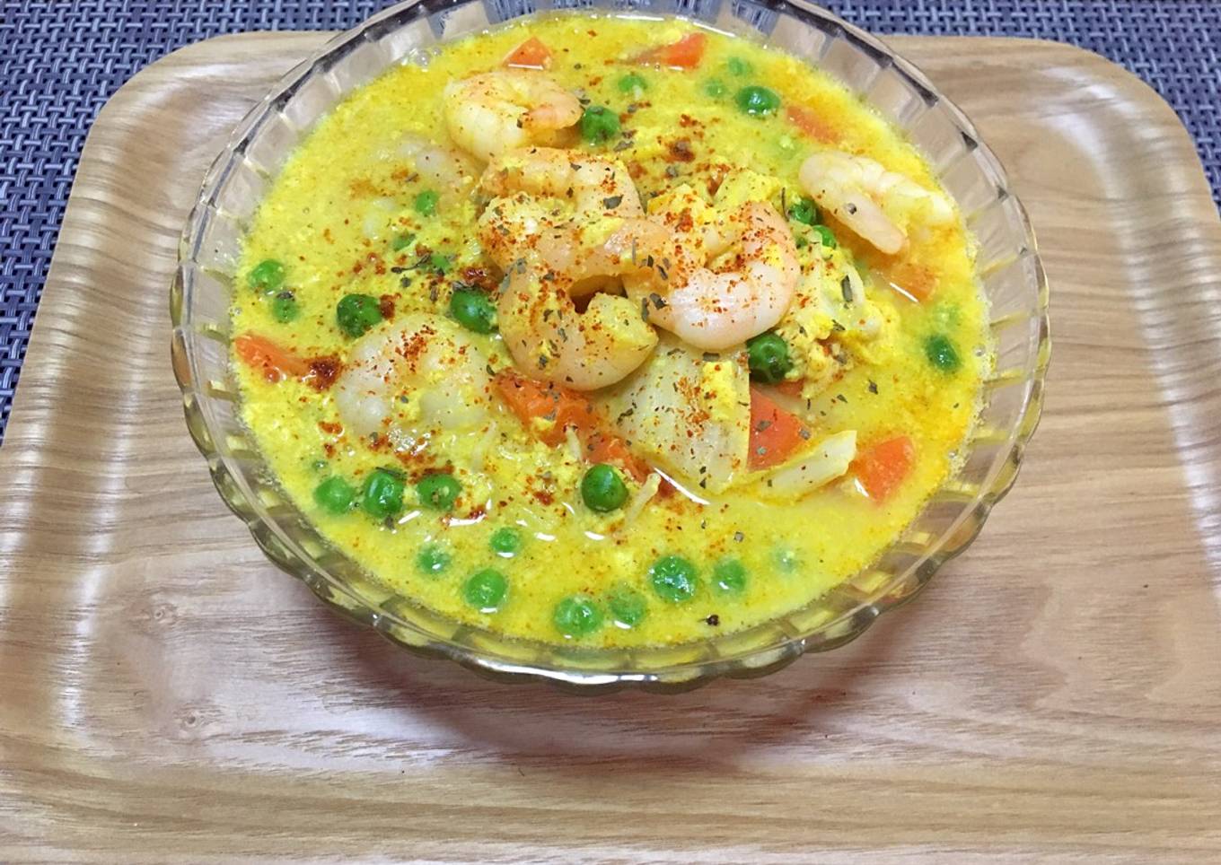 Curry shrimp with vegetable