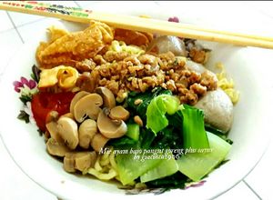 Foto resep Mie ayam baso pangsit goreng plus sayur