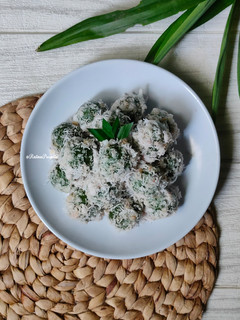 Foto resep Kue Klepon Devina Hermawan
