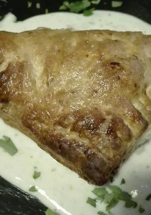 Foto principal de 725. Hojaldre de pollo y bechamel