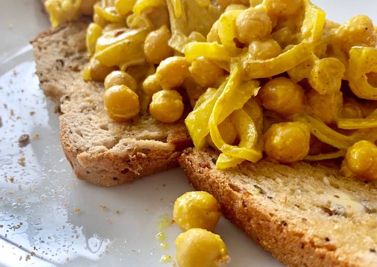 Slow Cooker Recipes for Chickpeas on toast (easy vegan lunch)