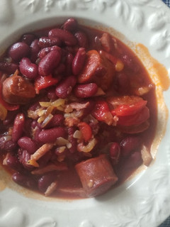 Una foto de Alubias rojas con chorizo