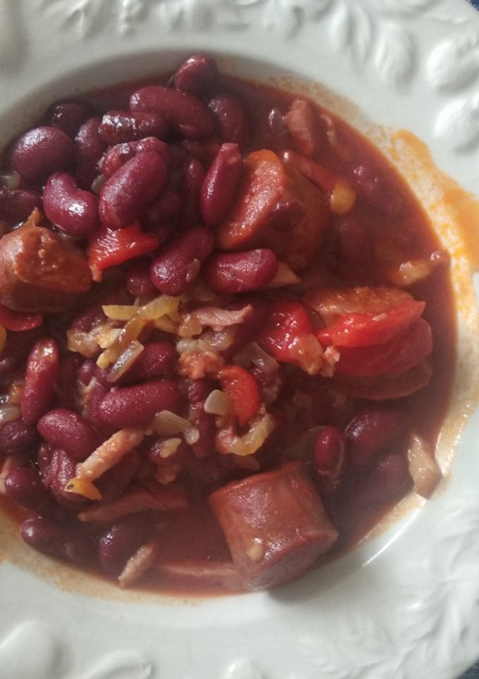Una foto de Alubias rojas con chorizo