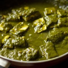 A picture of Yummy and tasty palak paneer at home...