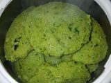 Spinach idlies