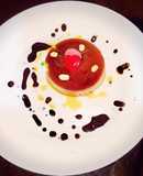 Flan de vainilla con maní y caramelo