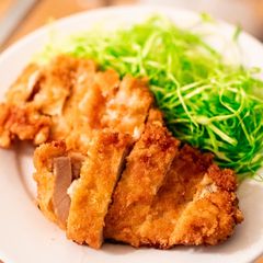 A picture of Tonkatsu (pork cutlet).