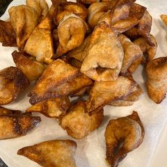 A picture of Vegan tofu wontons.