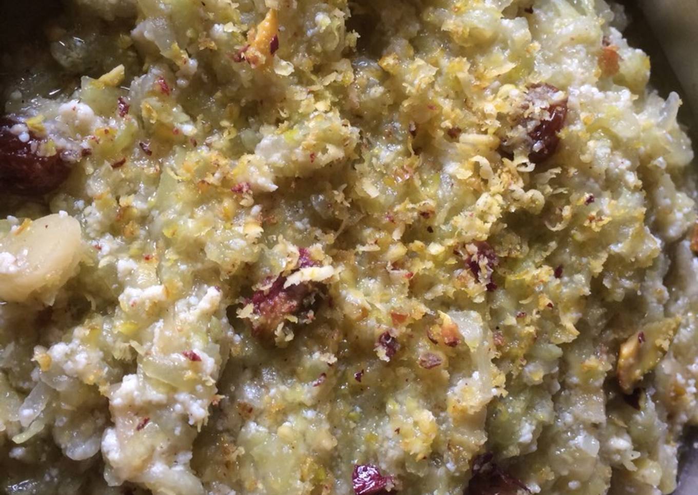 Lauki or doodhi halwa