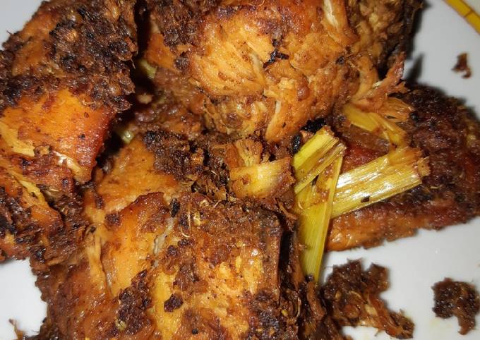 Ayam goreng gurih