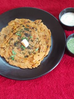 अचारी लच्छा पराठा(achari lachha paratha recipe in hindi) रेसिपी मुख्य फोटो