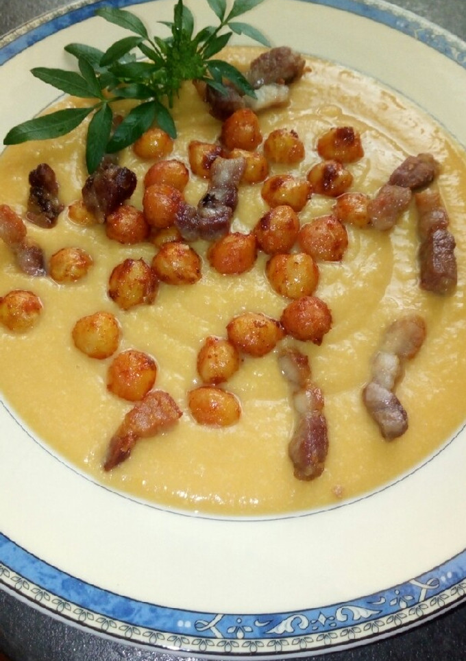 Una foto de Crema de garbanzos