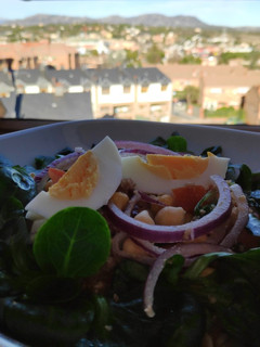 Una foto de Ensalada de Garbanzos