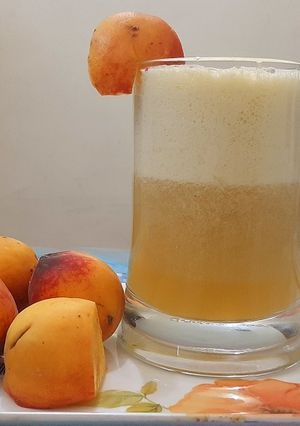 A picture of PEACH Juice❤❤🥂.