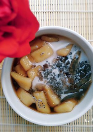 Hình của món Chè khoai lang dẻo hột é.