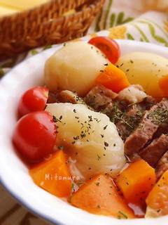 醃肉蔬菜燉湯（節約餘溫調理） 的食譜成品照片