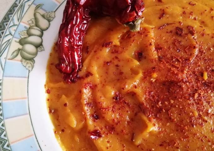 Vellutata di carote con polvere di peperoni cruschi